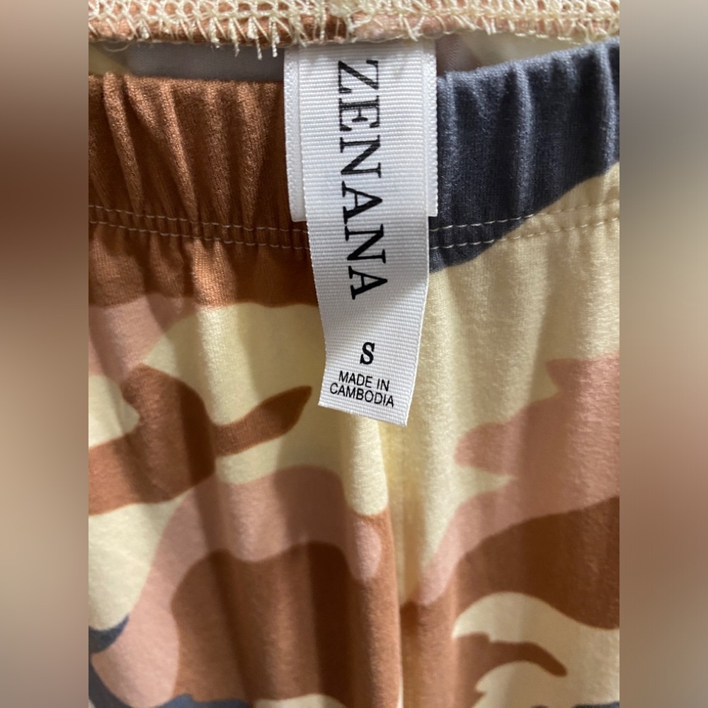 ZENANA CAMOUFLAGE LEGGINGS - Picture 4 of 5